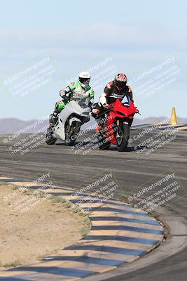 media/Nov-16-2025-Race Pace (Sun) [[8c5fa54630]]/Verified Riders/1-Turns 9 and 10 (925am)/